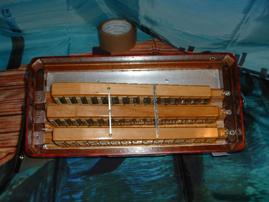 Avenda Acordeao G , N. 99
