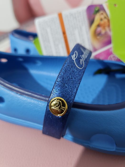 Buty crocs nowe Eu 25-26