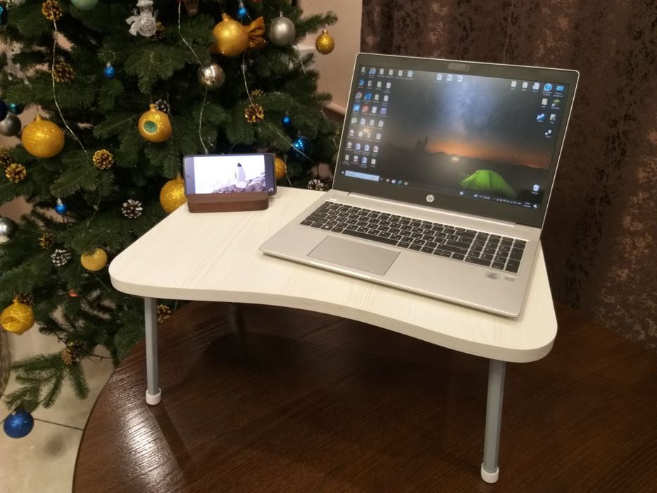 Столик для ноутбука+ підставка під телефон в подарунок.