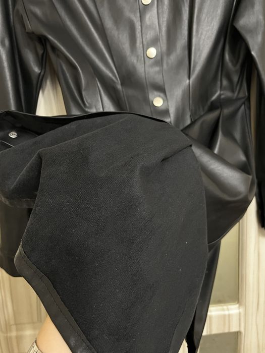 Плаття з екошкіри