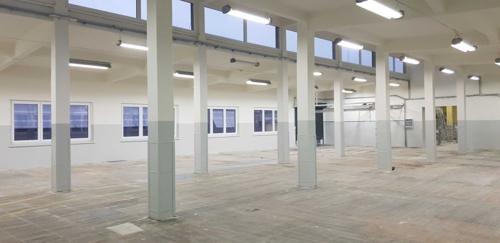 Hala - 433,49 m2 + 2 biura + pom. socjalne + toalety- wolne od 02/2026