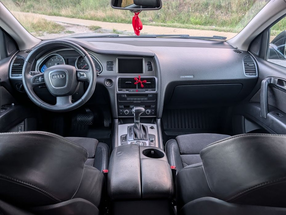 Audi Q7 3.0tdi Xenon pdc el klapa el hak