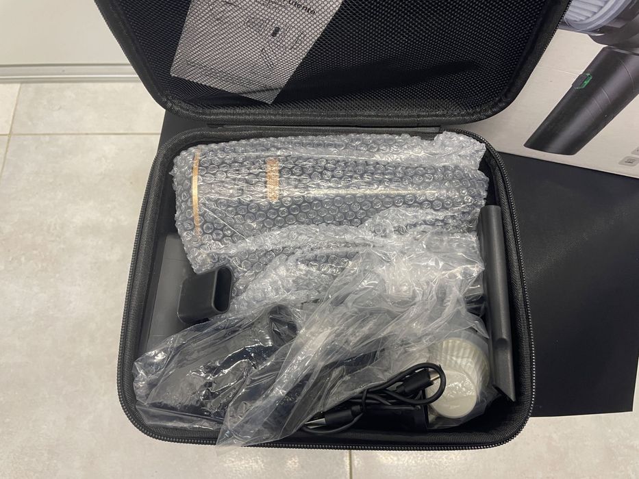 Mini odkurzacz samochodowy HL-121 16kPa