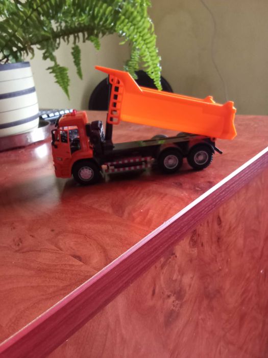 Трамвай і камаз за одну ціну