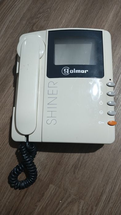 Shiner 90 Intercom System446831075892940800