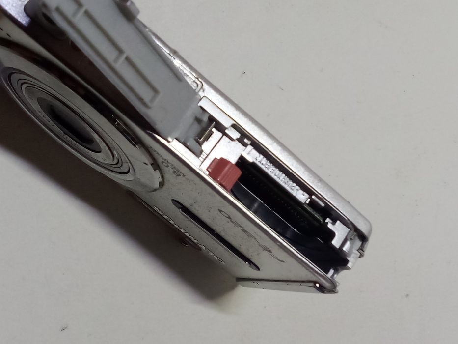 Фотоаппарат Olympus FE-320  SP-500 UZ