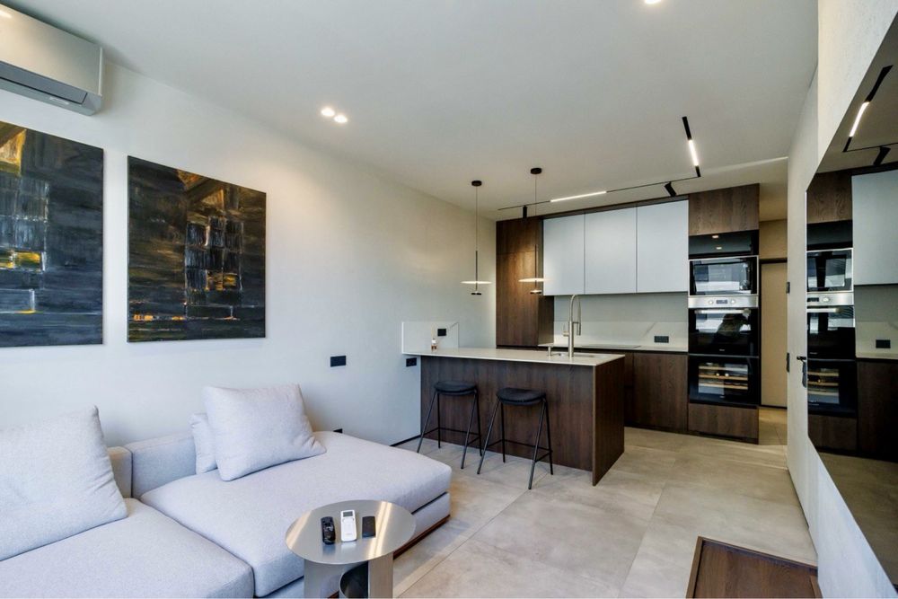 Варшавський 3. Олександра Олеся 17. Буд 7.4