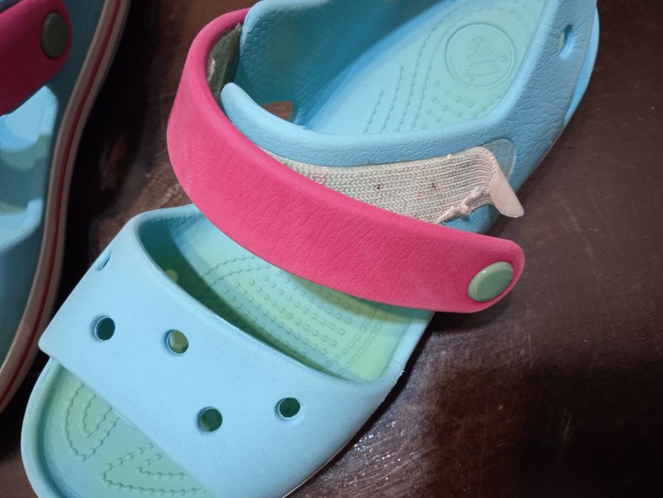 Босоніжки Crocs j2