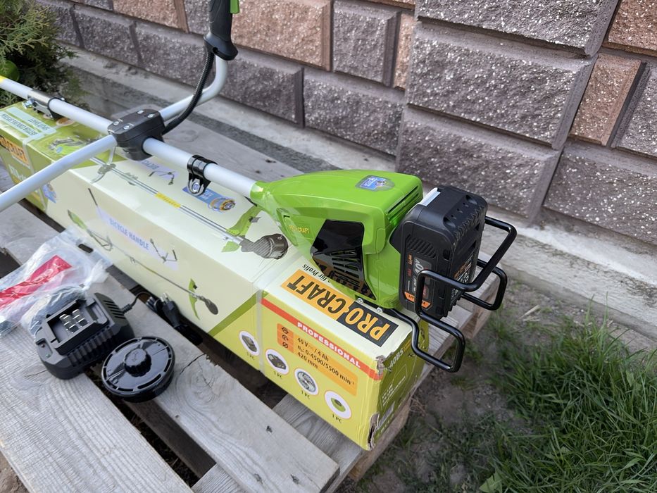 Акція! Акумуляторний тример Procraft ATA40BS + гілкоріз Procraft pka 45