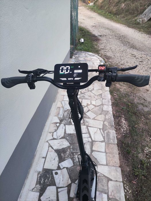 OOTD T10 trotinete elétrica