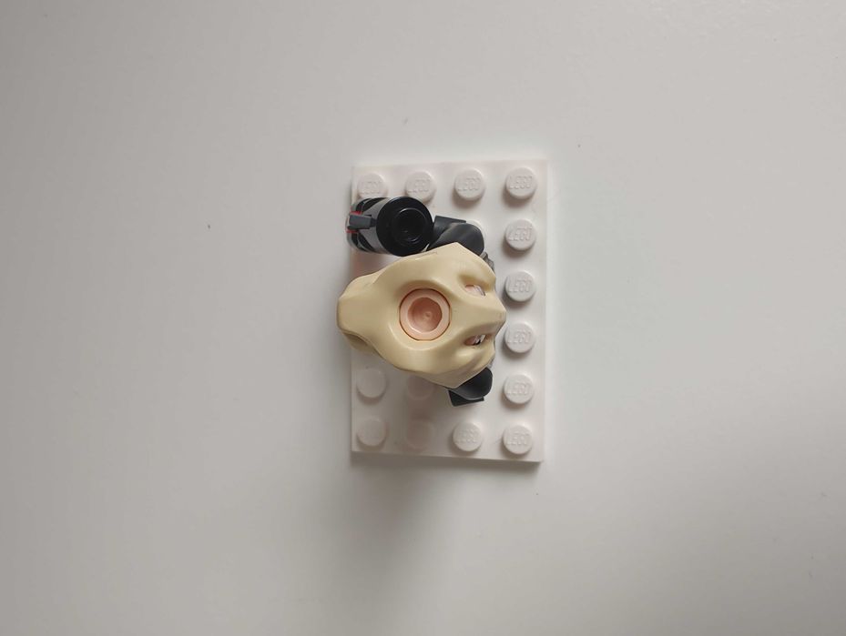 LEGO hełm czaszka węża