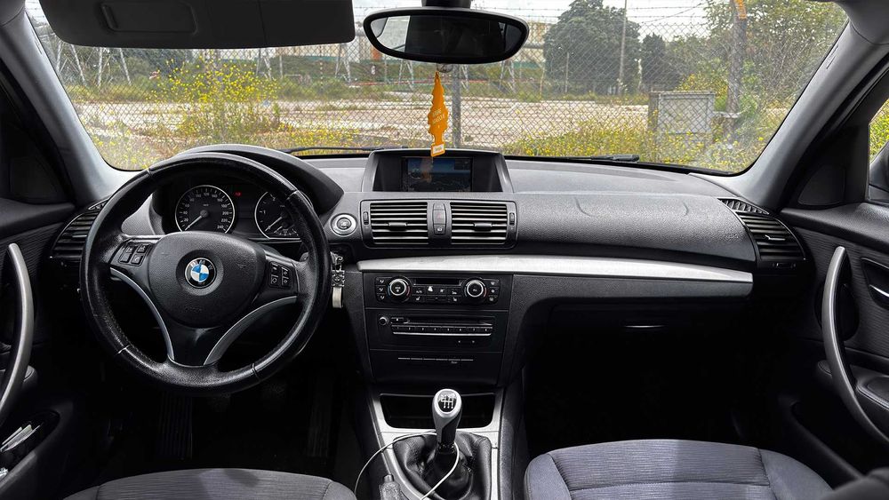 BMW 116d LCI (Em excelente estado)