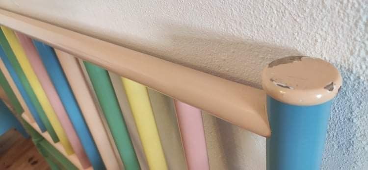 Vendo cama corpo e meio com colchão