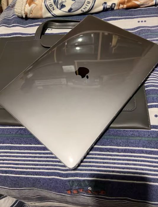 Прозорий чохол для ноутбука Apple Macbook 13 дюймів для моделі M1 Chip Pro 13 A2338