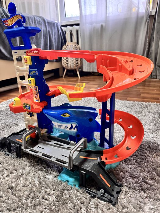 Паркінг Hot wheels, трек