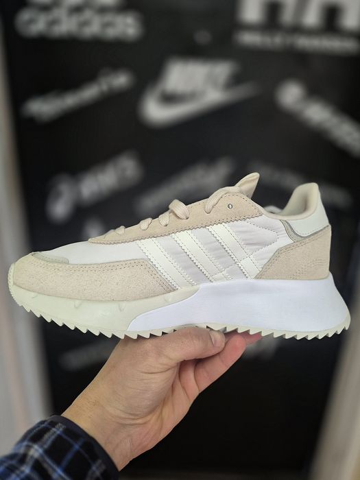 Жіночі кросівки Adidas Retropy F2(Оригінал)38-23,5 і 38,5-24см