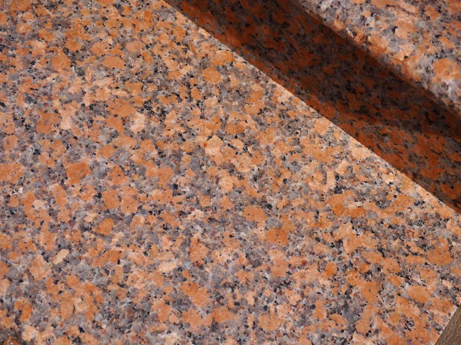 Płyta granitowa płomieniowana G562 Czerwony Klon 60x60x2cm