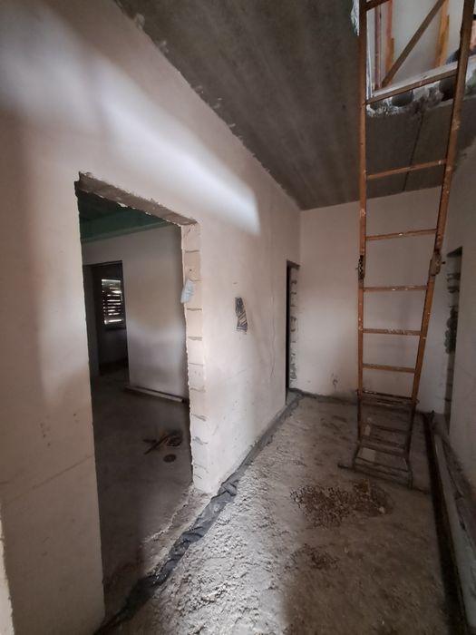 Готовий будинок під чистовий ремонт . Фонтанка.