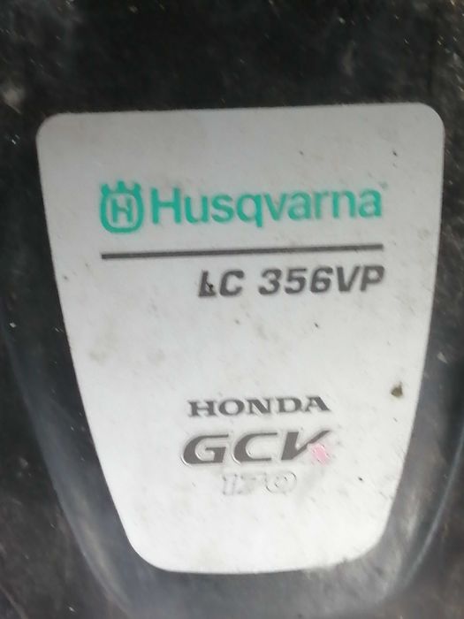 Maquina cortar relva