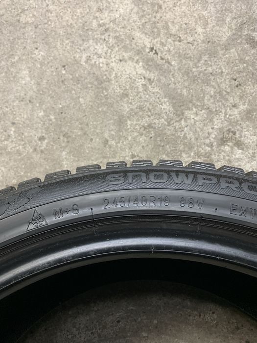 2x Opony Nokian 245/40 R19 98v Snowproof 1