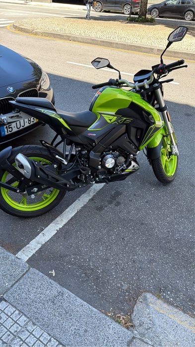 Keeway RKF 125 poucos kms