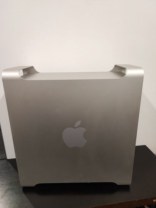 Mac Pro 2.66 GHz Tower with Quad-Core Xeon, 2×512 MB RAM, GeForce 7300 GT, 250 GB HDD, and SD Card Reader64739167338754121
