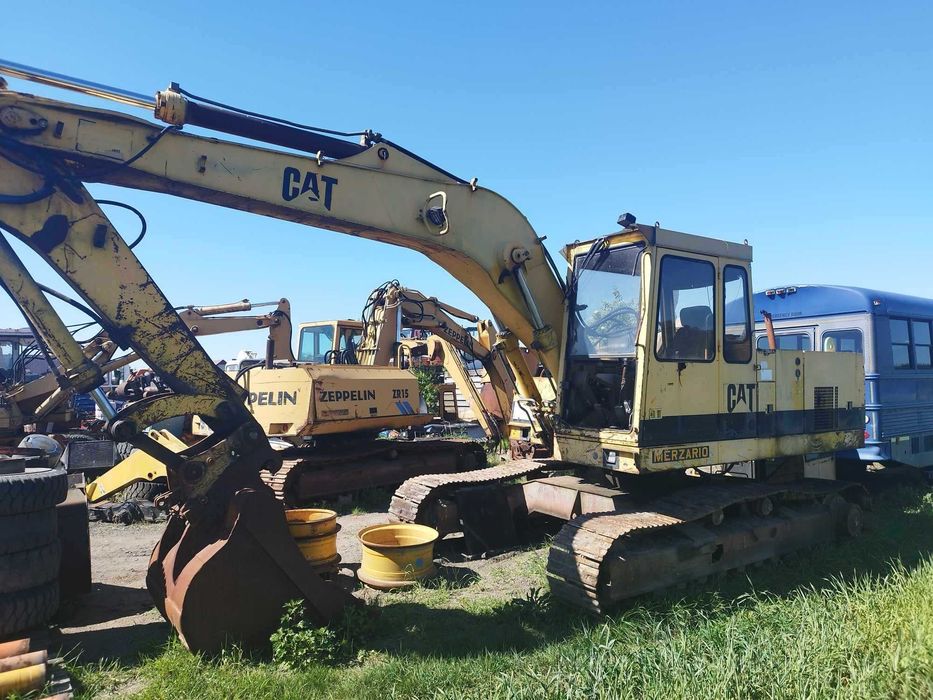 Cat 213B części, pompa hydrauliczna, zwolnica gąsienice siłowniki