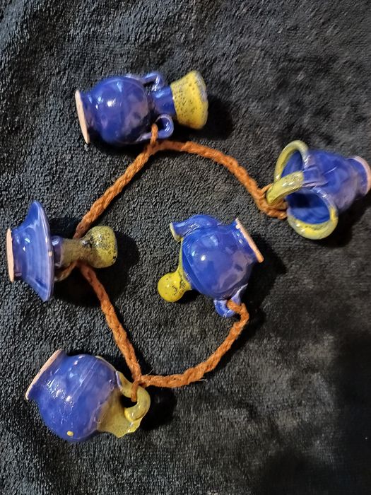 Статуетка. Глечики. Кухня.