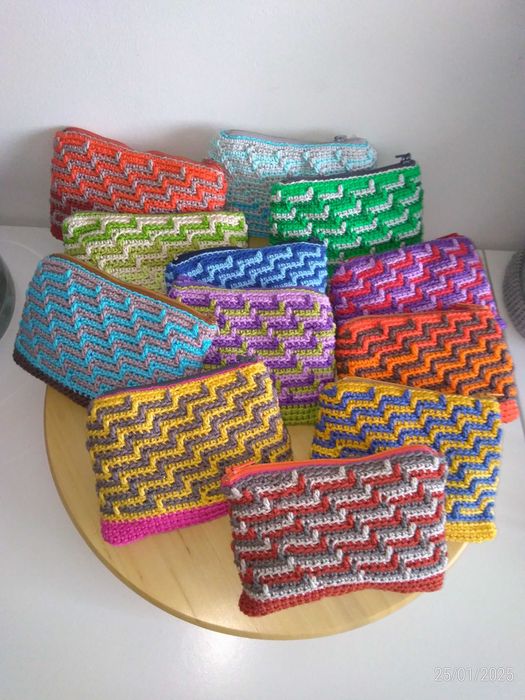 Bolsa colorida com feho