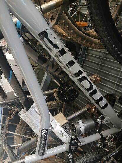 Bike Moma suspensao total Cinza