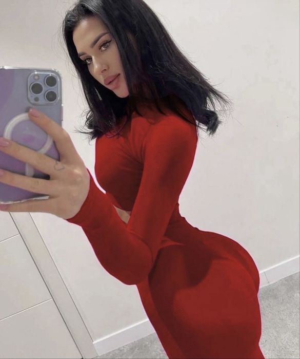 Червоний костюм ( топ+ лосини)