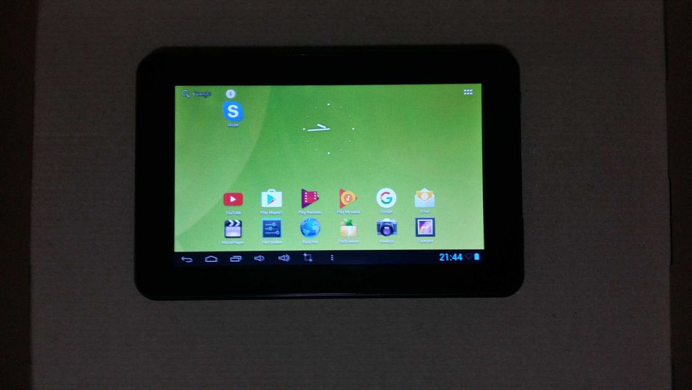 Лот планшетов Apple iPad, iPod, Amazon, Yestel, Zeki
