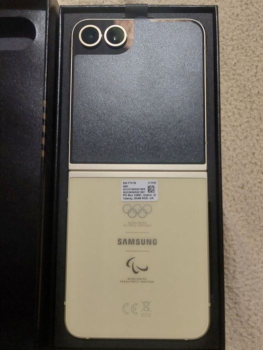 Samsung Galaxy Z Flip 6 olympic edition