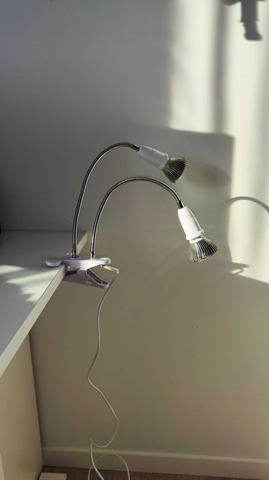 Oświetlenie LED do uprawy roślin (2 żarówki)