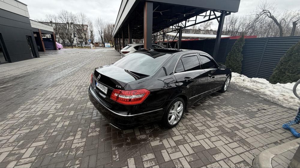 Mercedes-Benz E-Class 2011 w212 Avantgarde