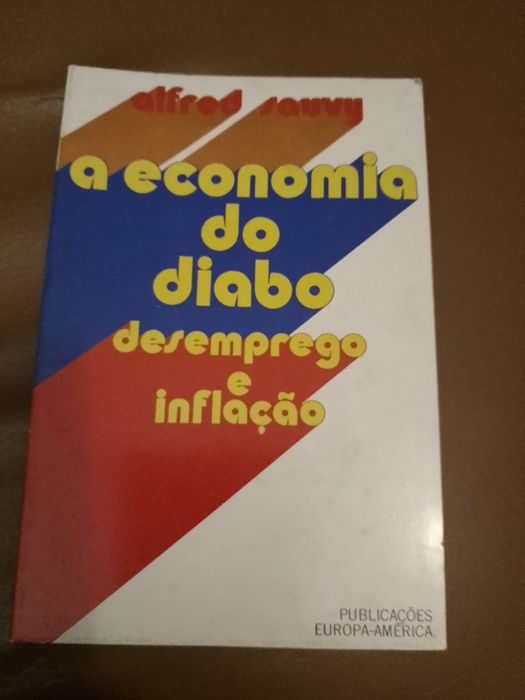 Colecçao de livros de Bolso Europa América 1s ediçoes e outros Desde2E