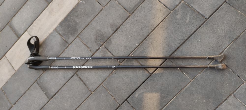 Kije do Nordic Walking NEWFEEL, 120 cm, 20% włókna węglowe