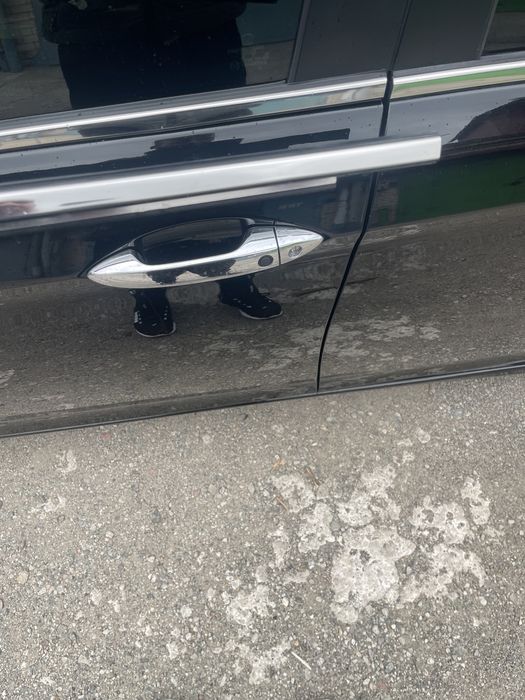 Молдинг левой двери