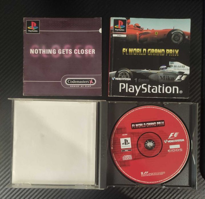 MediEvil Dual Shock + F1 World Grand Prix - PlayStation 1 (PS1)