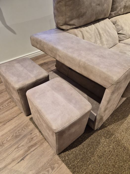 Sofá com chaise longue