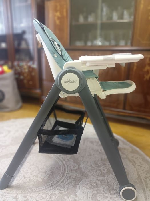 Продам дит.столик для харчування Baby design Penne
