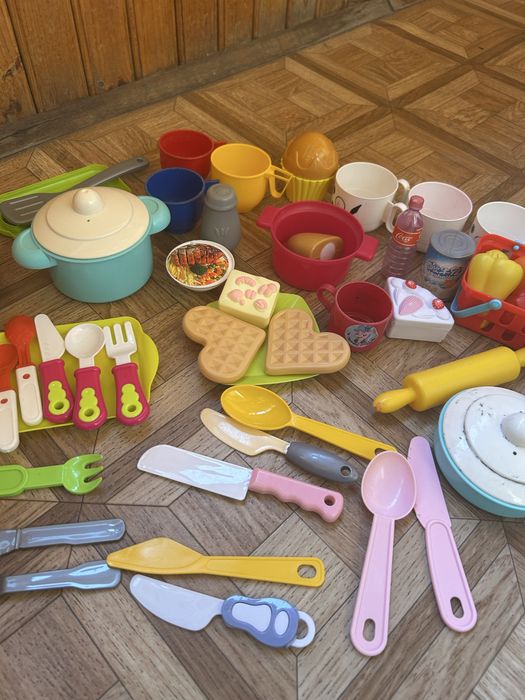Дитячий посуд для кухні