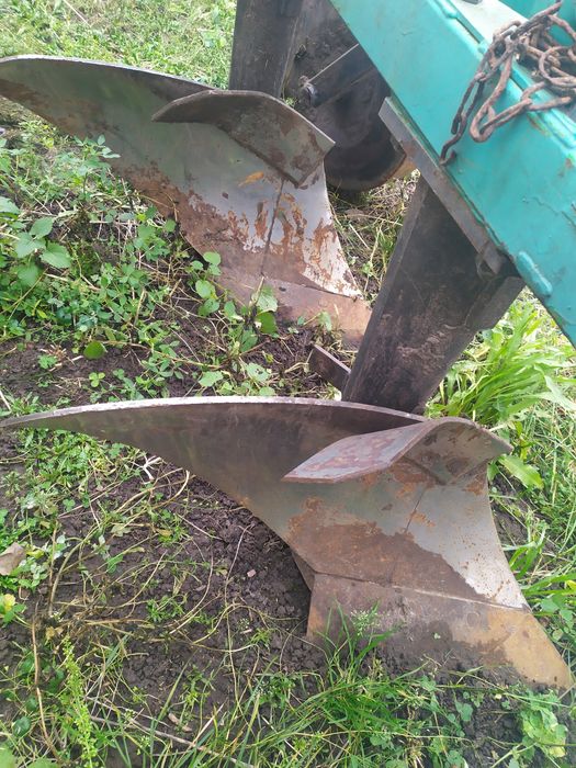 Плуг бомет 3.30 стан нового