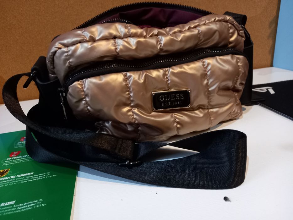 Torebka Guess złoto czarna