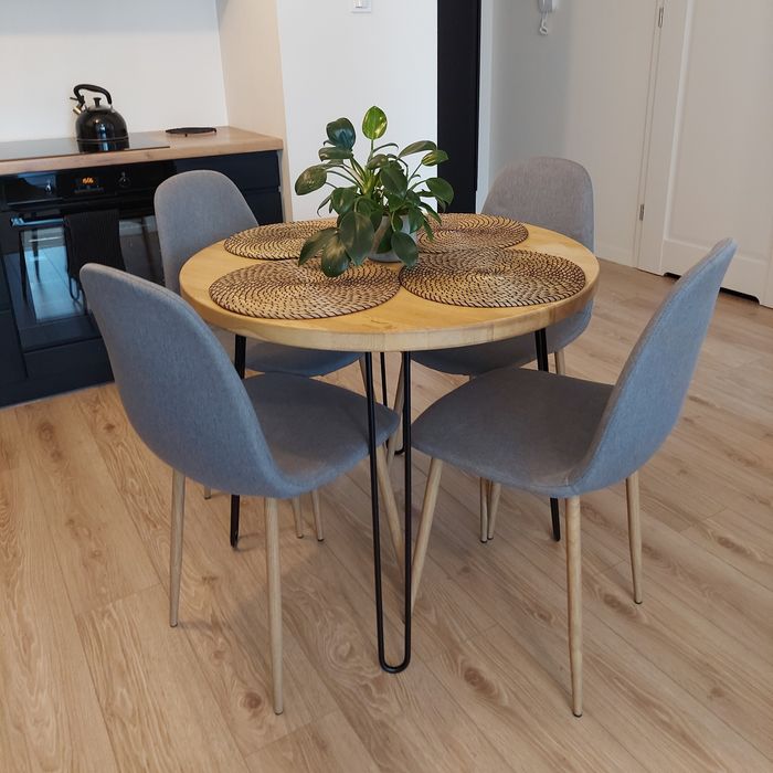 Stół dębowy okrągły 90 cm - do odnowienia