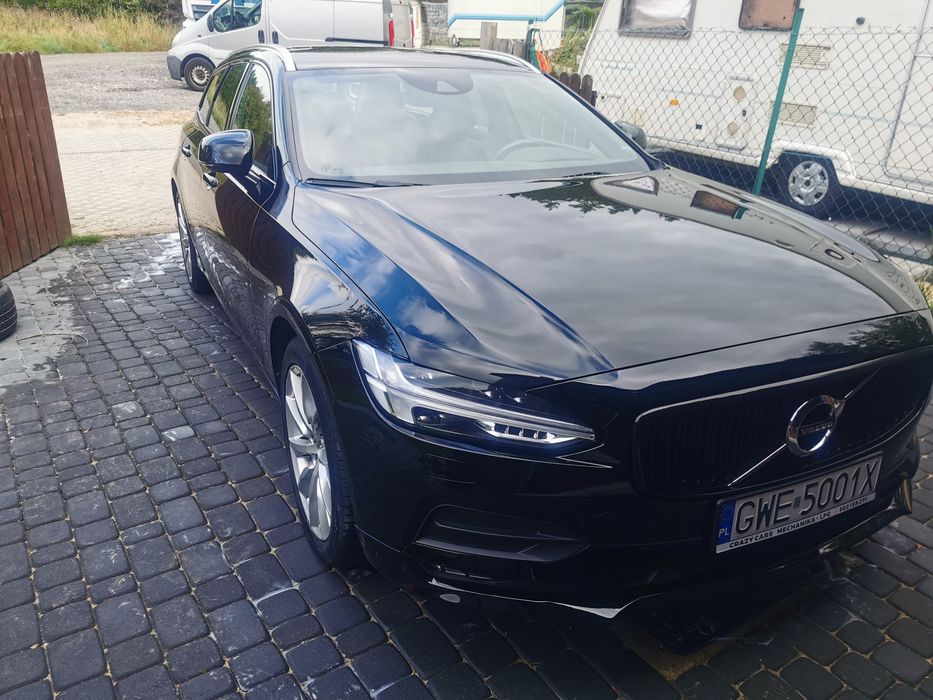Volvo V90