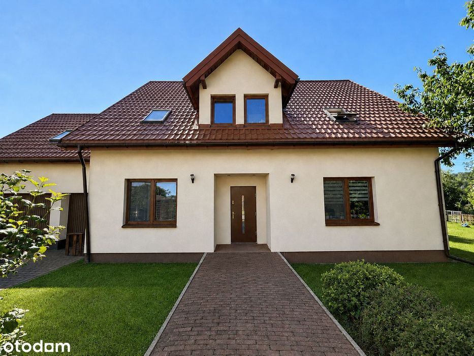 Wolnostojący dom z ogrodem i garażem na 2 auta | Parcela