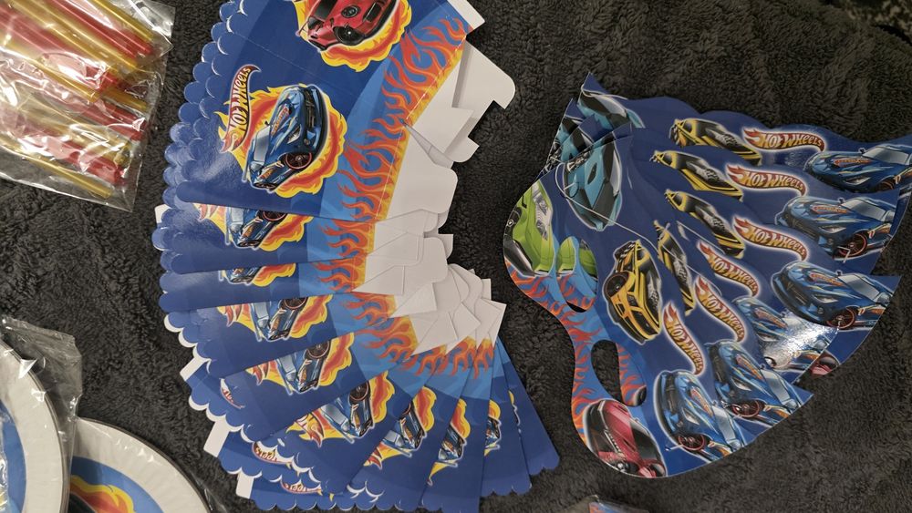 Hot wheels, до дня народження