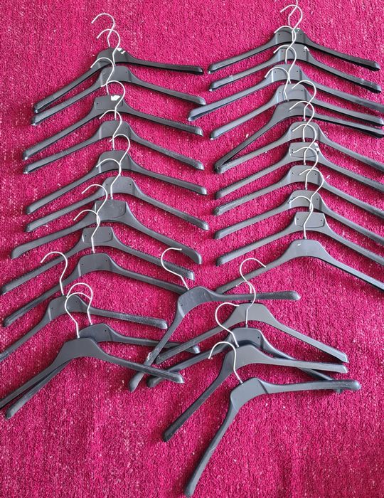 Varios tipos de cabides