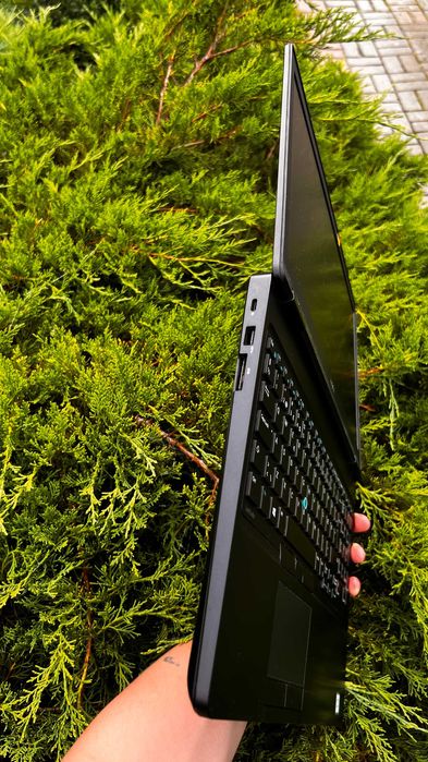 Dell Latitude 5580 8ГБ DDR4 SSD 256ГБ  20+шт.